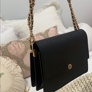 *CLOSET SALE-OFFER* 
Tory Burch Robinson